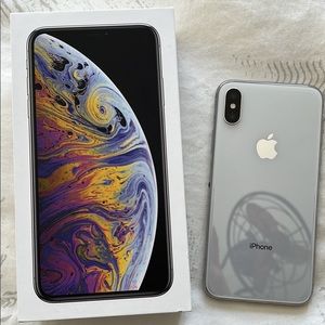 iPhone X 64 GB battery health 86%